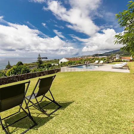 Pensión Guava Azores Ii 4*