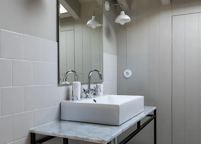 Guava Azores Ii Ribeira das Tainhas